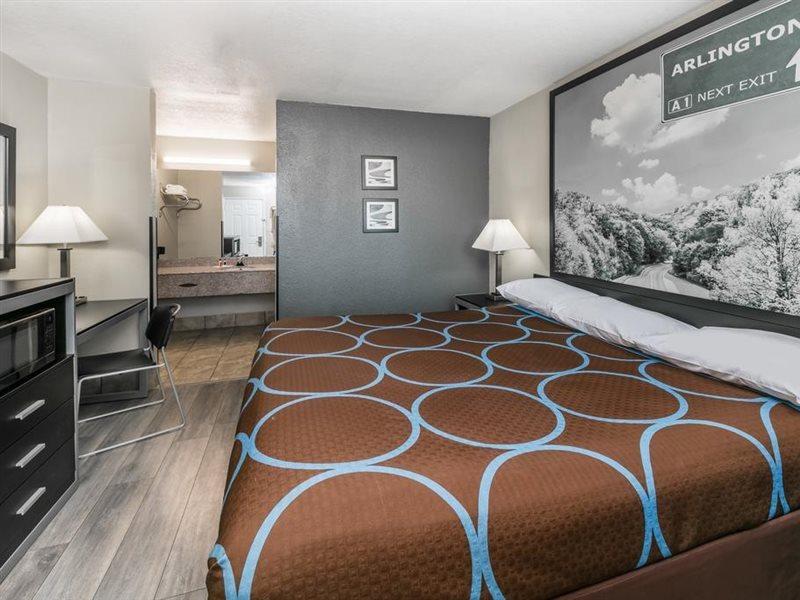 Super 8 By Wyndham Arlington Near At&T Stadium Экстерьер фото